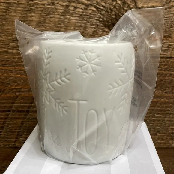 Scentsy “Spirit of Joy” Mini Warmer Christmas Winter Decor BRAND NEW *Firm Price - Picture 3 of 11